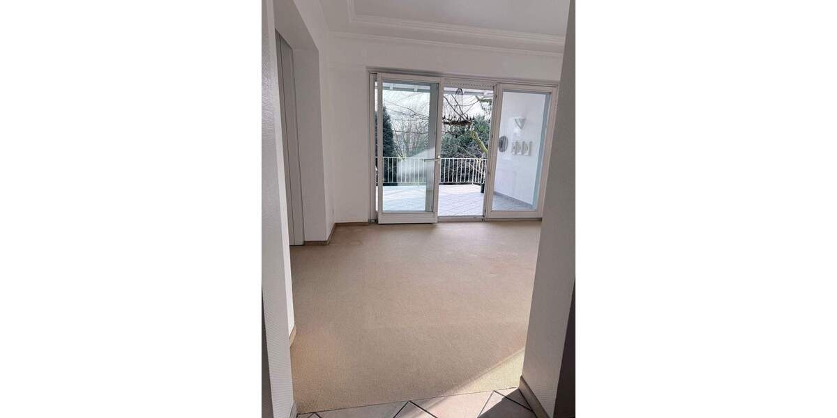 Terrassenwohnung Herne Horsthausen - 2 Zimmer, 130 m&sup2;, 1.300&euro; | Angebot:25746820