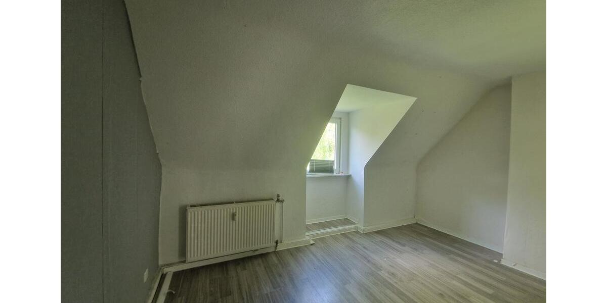 Dachgeschoßwohnung Werdohl - 3 Zimmer, 63 m&sup2;, 320&euro; | Angebot:26663117