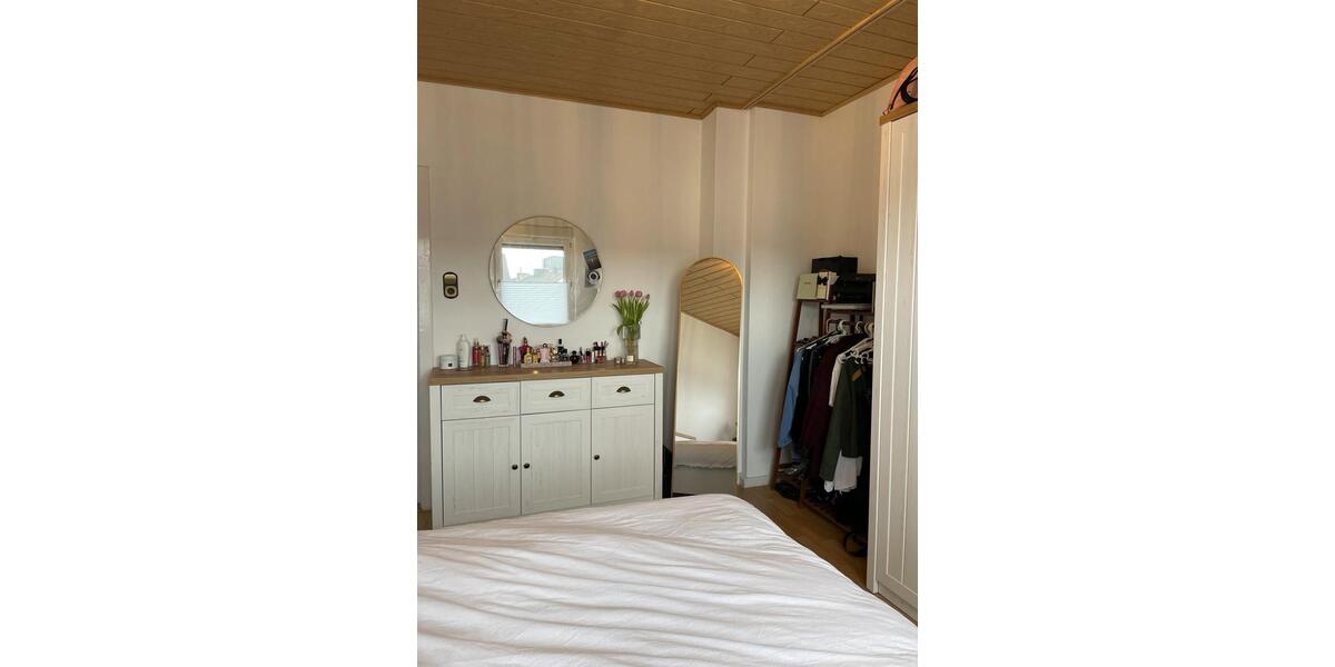 Etagenwohnung Bochum Bochum-Mitte - 2.5 Zimmer, 50 m&sup2;, 680&euro; | Angebot:25942907