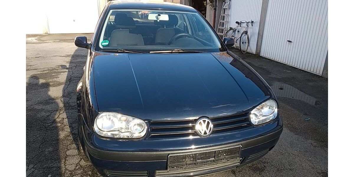 VW Golf 102.000 km 2.280 &euro; dortmund 44137