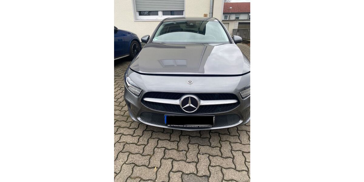 Mercedes-Benz A 200 70.300 km 17.900 &euro; Unna 59425