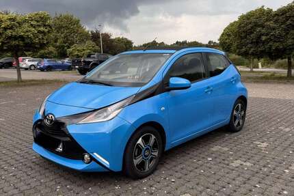 Toyota Aygo 111.000 km 7.100 &euro; Altena 58762
