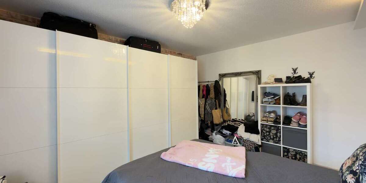 Modernisiertes Reihenhaus mit Wellnessbad, Gäste-WC, Keller & 248 m² Grundstück - Reihenmittelhaus Bönen | Angebot:27671909