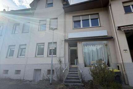 Haus Altena - 12 Zimmer, 556 m&sup2;, 350.000&euro; | Angebot:26800505