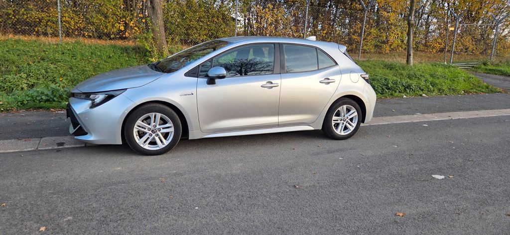 Toyota Corolla 61.300 km 18.800 &euro; Dortmund 44319
