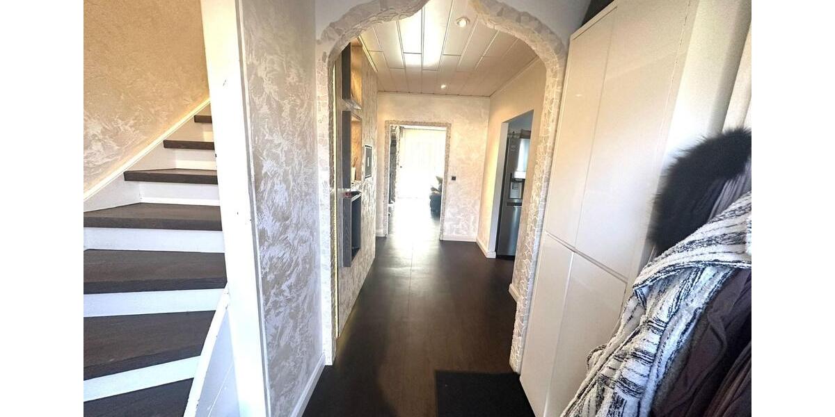 Einfamilienhaus Hamm Herringen - 7 Zimmer, 200 m&sup2;, 460.000&euro; | Angebot:26703613