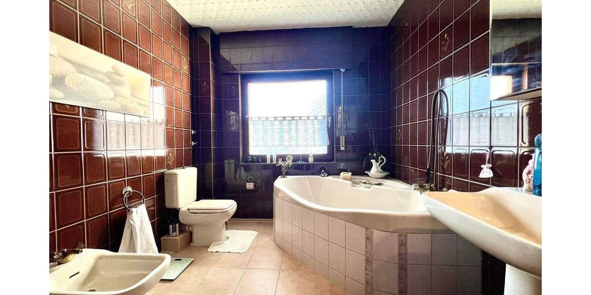 Reihenmittelhaus Sprockhövel Hiddinghausen - 4 Zimmer, 140 m&sup2;, 374.000&euro; | Angebot:25731005