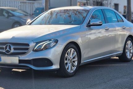 Mercedes-Benz E 220 127.465 km 22.999 &euro; Bochum 44807