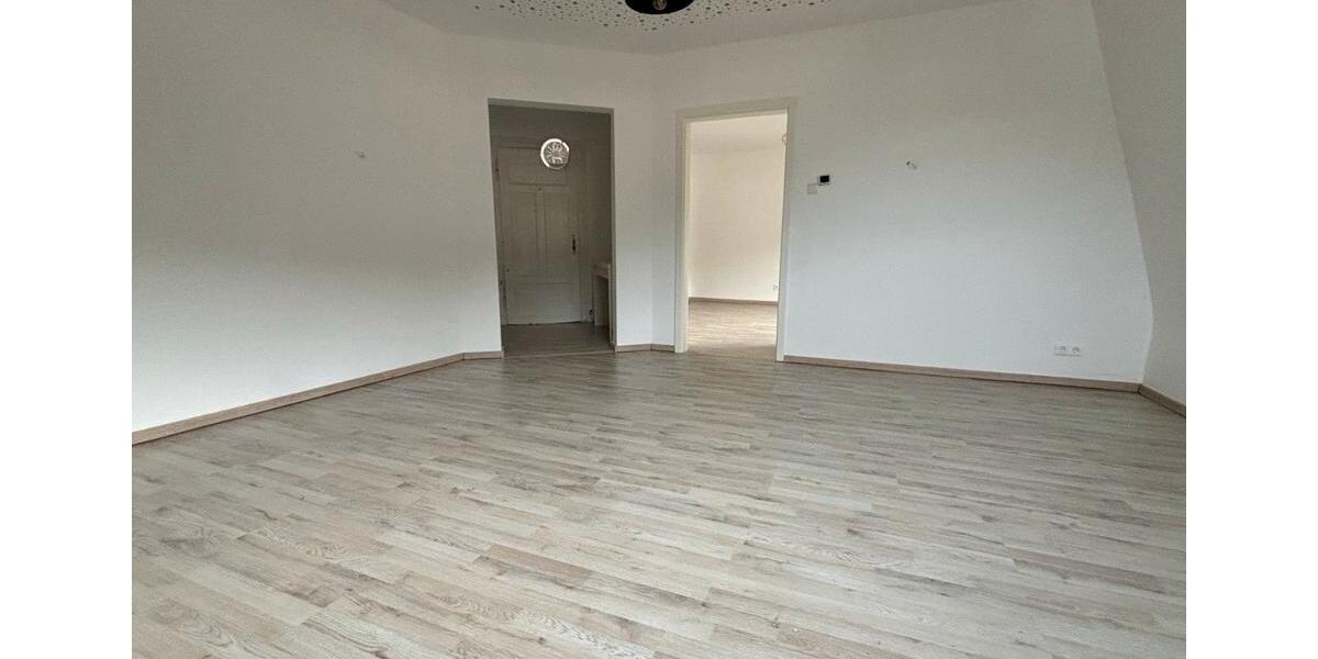 Dachgeschoßwohnung Hagen Hagen-Nord - 4 Zimmer, 92 m&sup2;, 900&euro; | Angebot:27623419