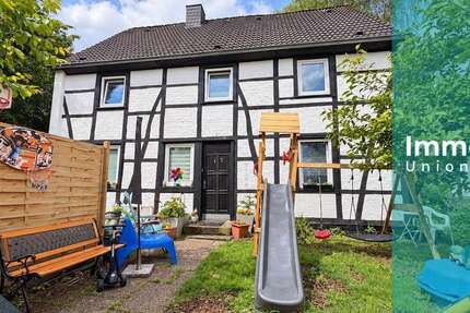 Haus Dortmund / Brackel Brackel - 7 Zimmer, 145 m&sup2;, 399.000&euro; | Angebot:27729305