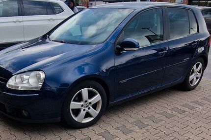 VW Golf 194.000 km 2.399 &euro; Hemer 58675