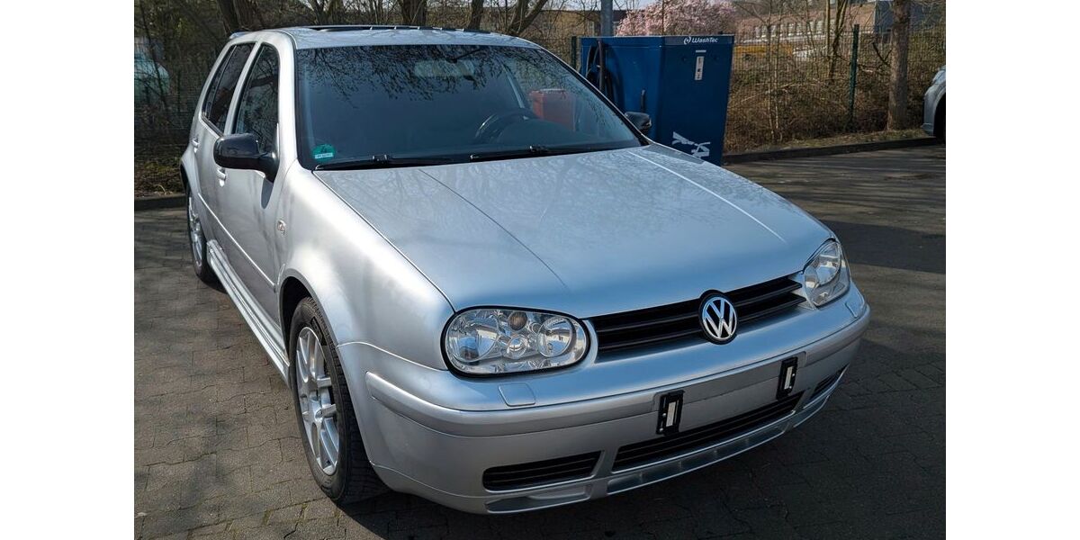 VW Golf 246.198 km 6.790 &euro; Dortmund 44328