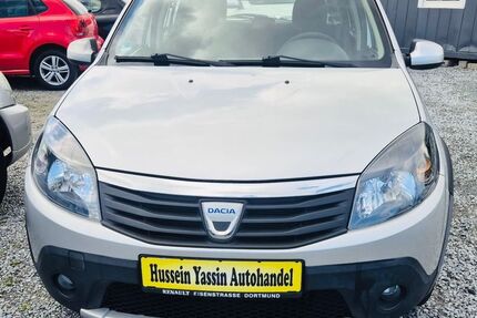 Dacia Sandero 113.000 km 2.999 &euro; Dortmund 44147