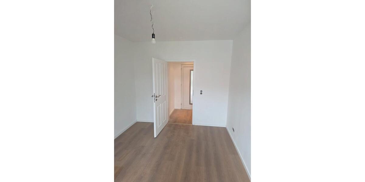 Dachgeschoßwohnung Hagen Hagen-Nord - 4 Zimmer, 95 m&sup2;, 550&euro; | Angebot:26689282