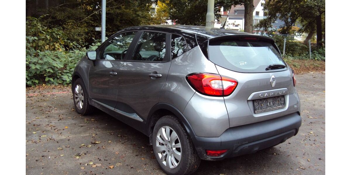 Renault Captur 129.000 km 5.600 &euro; Hagen 58091