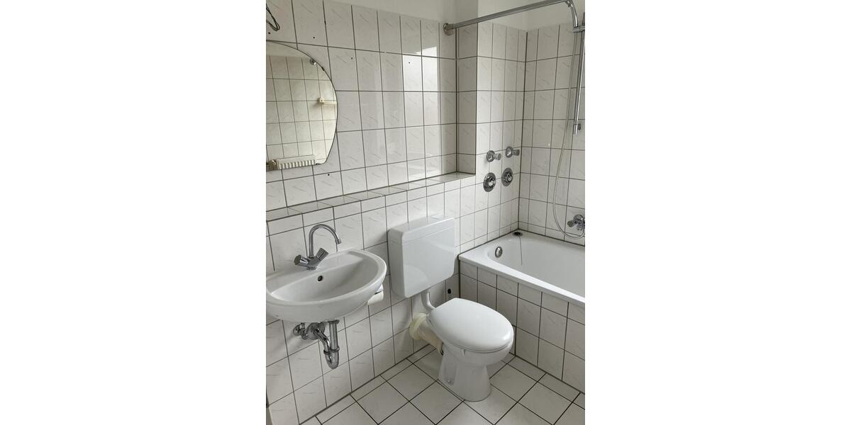 Dachgeschoßwohnung Lünen Brambauer - 3.5 Zimmer, 75 m&sup2;, 420&euro; | Angebot:24565792