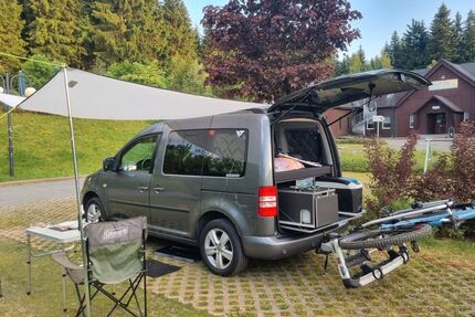 VW Caddy 152.000 km 9.999 &euro; Bochum 44805