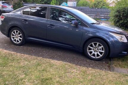 Toyota Avensis 90.719 km 8.500 &euro; Menden 58708