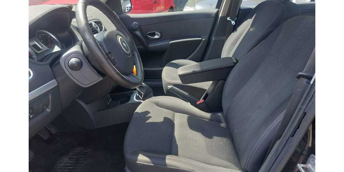 Renault Clio 1,5 Export/B2b 299.999 km 949 &euro; Witten 58454