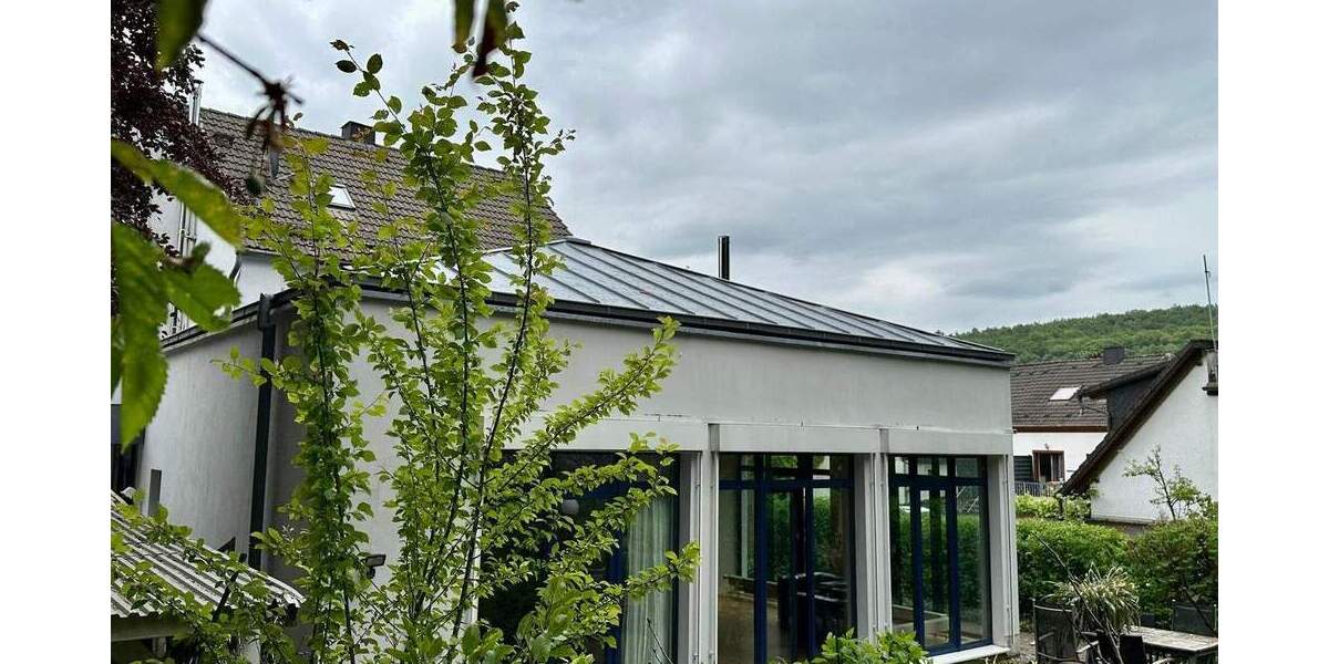 Doppelhaushälfte Neuenrade - 6 Zimmer, 140 m&sup2;, 985&euro; | Angebot:25703463