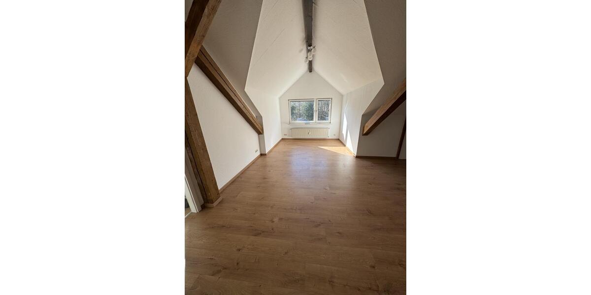 Dachgeschoßwohnung Lüdenscheid Augustenthal - 3 Zimmer, 82 m&sup2;, 650&euro; | Angebot:25793364