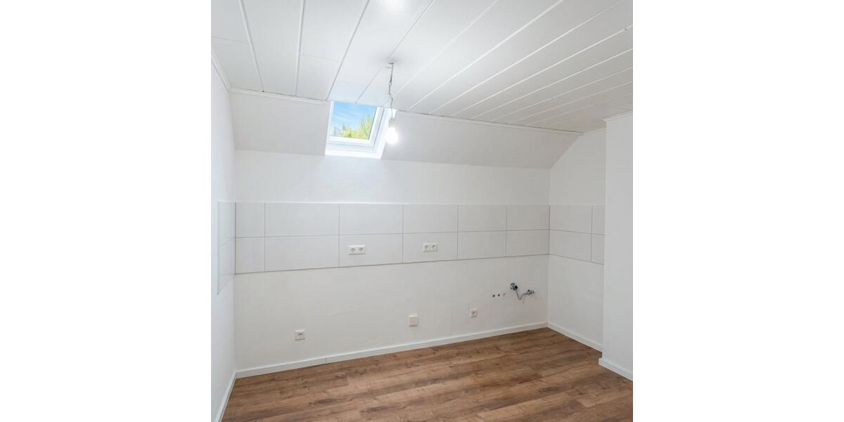 Dachgeschoßwohnung Dortmund Hombruch - 4 Zimmer, 70 m&sup2;, 900&euro; | Angebot:25882842