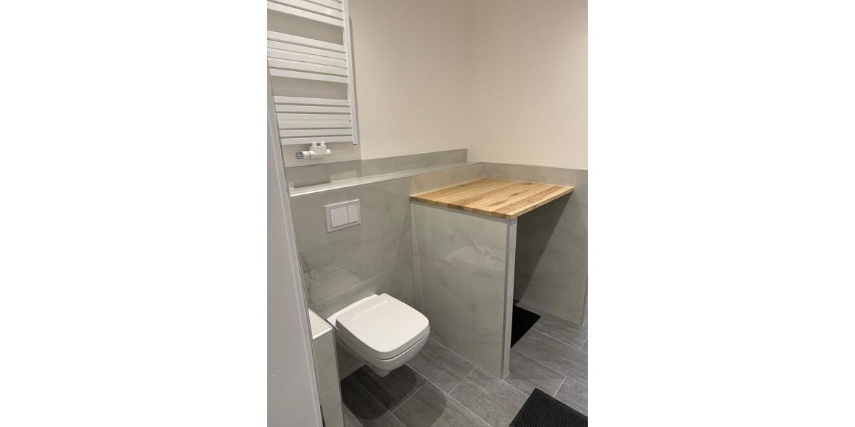 Etagenwohnung Schwelm - 2 Zimmer, 94 m&sup2;, 1.180&euro; | Angebot:25793329