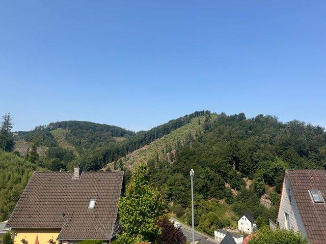 Einfamilienhaus Altena - 8 Zimmer, 170 m&sup2;, 299.900&euro; | Angebot:25685546