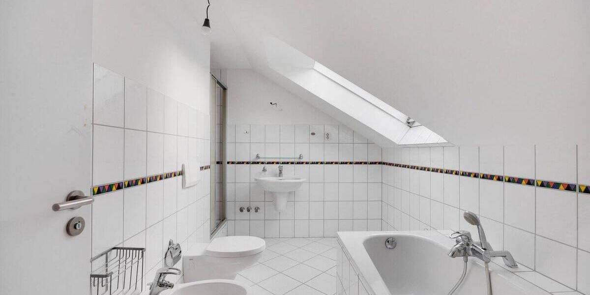 Einfamilienhaus Halver - 1 Zimmer, 389 m&sup2;, 930.000&euro; | Angebot:26008369