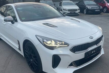 Kia Stinger 177.667 km 18.890 &euro; Castrop-Rauxel 44577