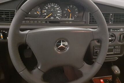 Mercedes-Benz 190 20.383 km 15.950 &euro; Schalksmühle 58579