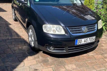 VW Touran 274.500 km 2.100 &euro; Lünen 44536