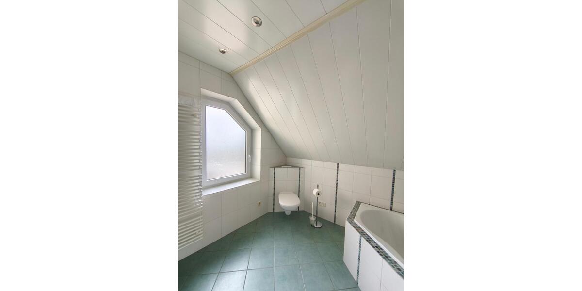 Einfamilienhaus Kamen - 8 Zimmer, 220 m&sup2;, 439.000&euro; | Angebot:26985467