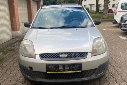 Ford Fiesta 130.000 km 2.090 &euro; DORTMUND 44388
