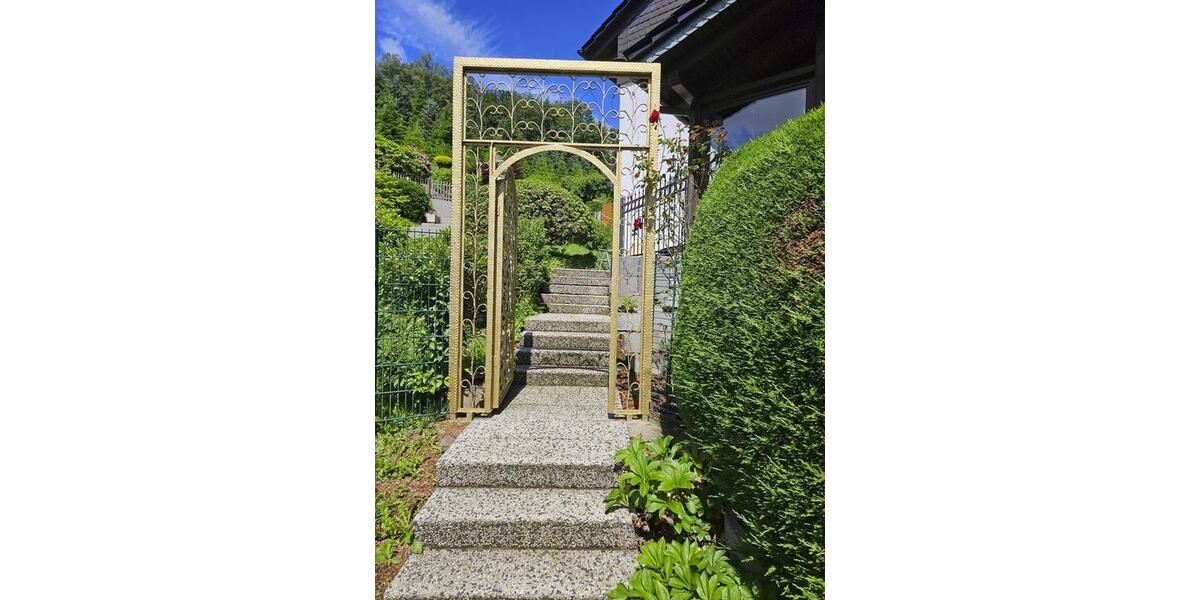 Hochparterre Ennepetal - 8 Zimmer, 169 m&sup2;, 1.450&euro; | Angebot:27621139