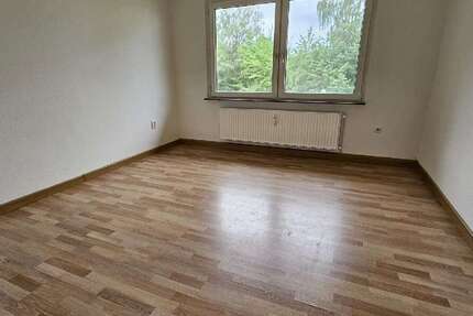 Wohnung Bochum Günnigfeld - 4 Zimmer, 87 m&sup2;, 600&euro; | Angebot:26992732