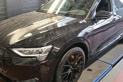 Audi e-tron 51.561 km 33.485 &euro; Hagen 58091