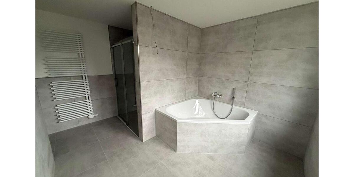 Etagenwohnung Bochum Werne - 3 Zimmer, 125 m&sup2;, 1.750&euro; | Angebot:25843966