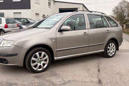 Skoda Fabia 166.000 km 2.600 &euro; Werl 59457