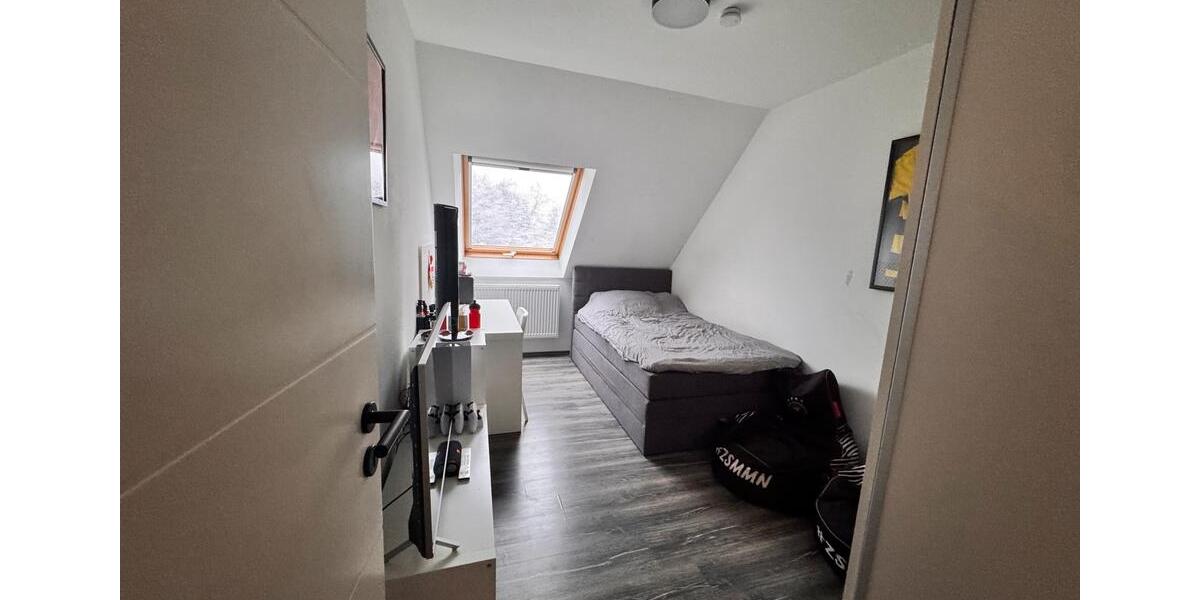 Reihenhaus Lüdenscheid Staberg - 5 Zimmer, 130 m&sup2;, 2.000&euro; | Angebot:25563053