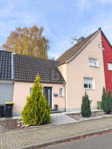 RAUM FÜR FAMILIE, RUHE UND ZUKUNFT - Reihenmittelhaus Kamen | Angebot:27716982
