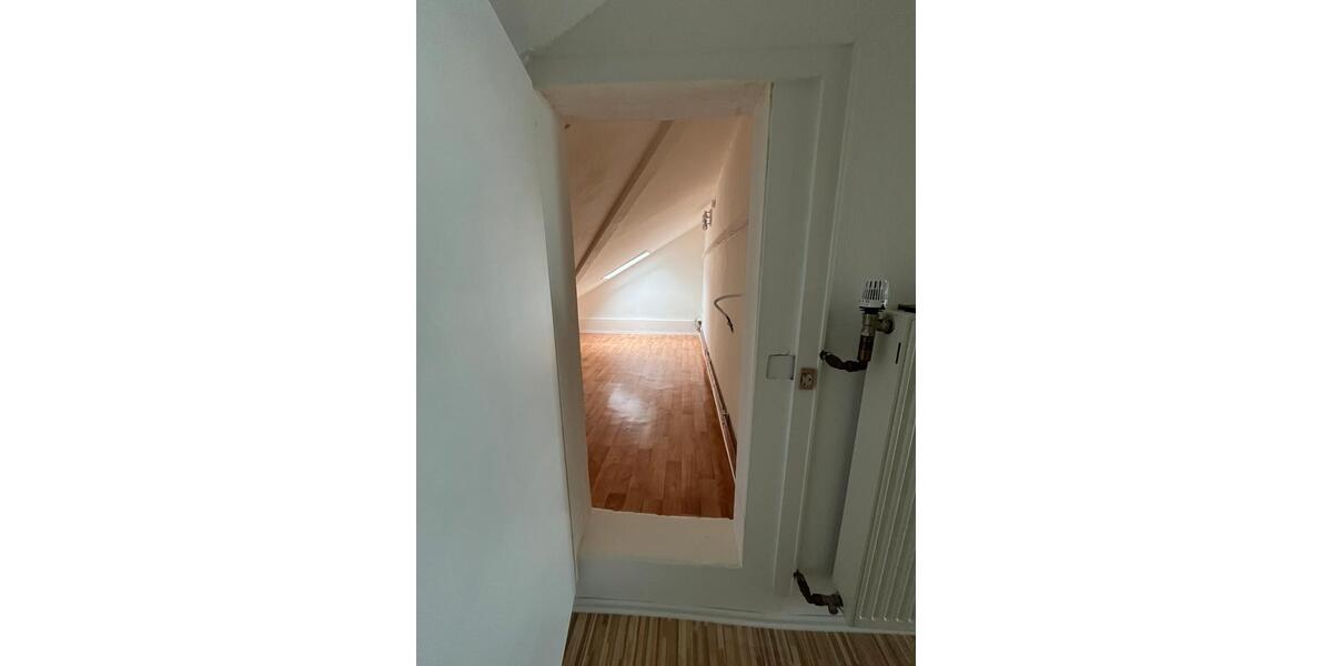 Dachgeschoßwohnung Lüdenscheid Augustenthal - 2 Zimmer, 65 m&sup2;, 600&euro; | Angebot:25857336