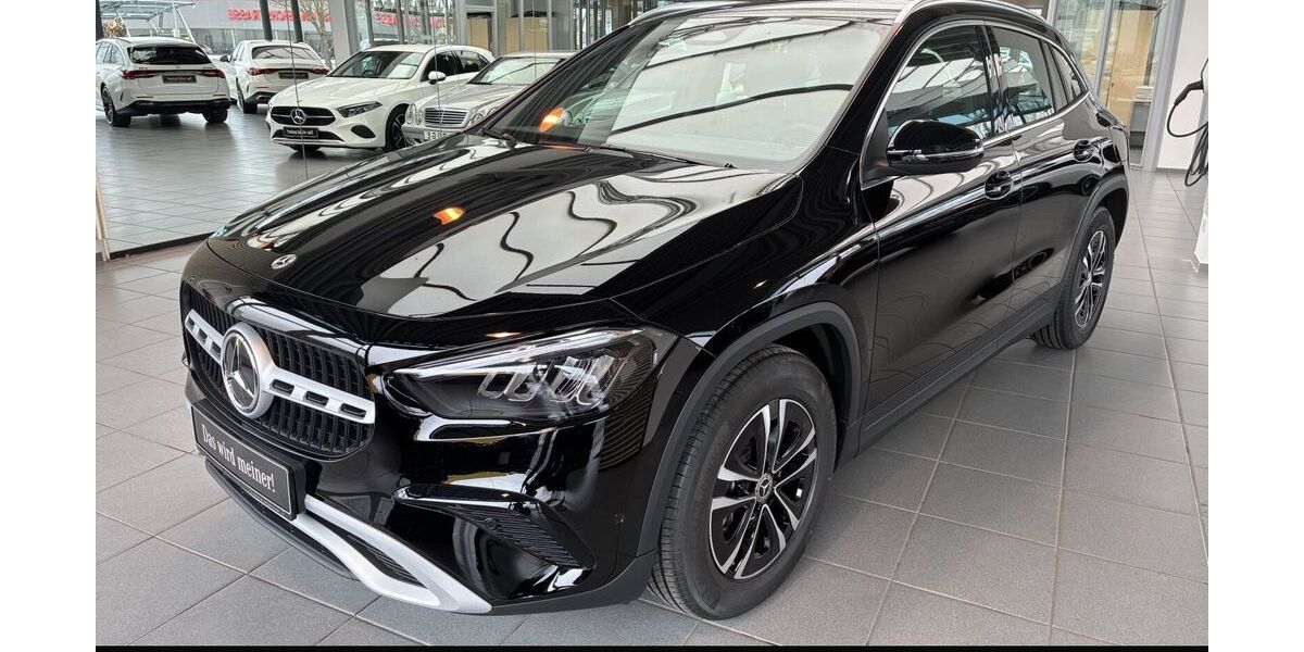 Mercedes-Benz GLA 200 7.800 km 36.950 &euro; Werl 59457