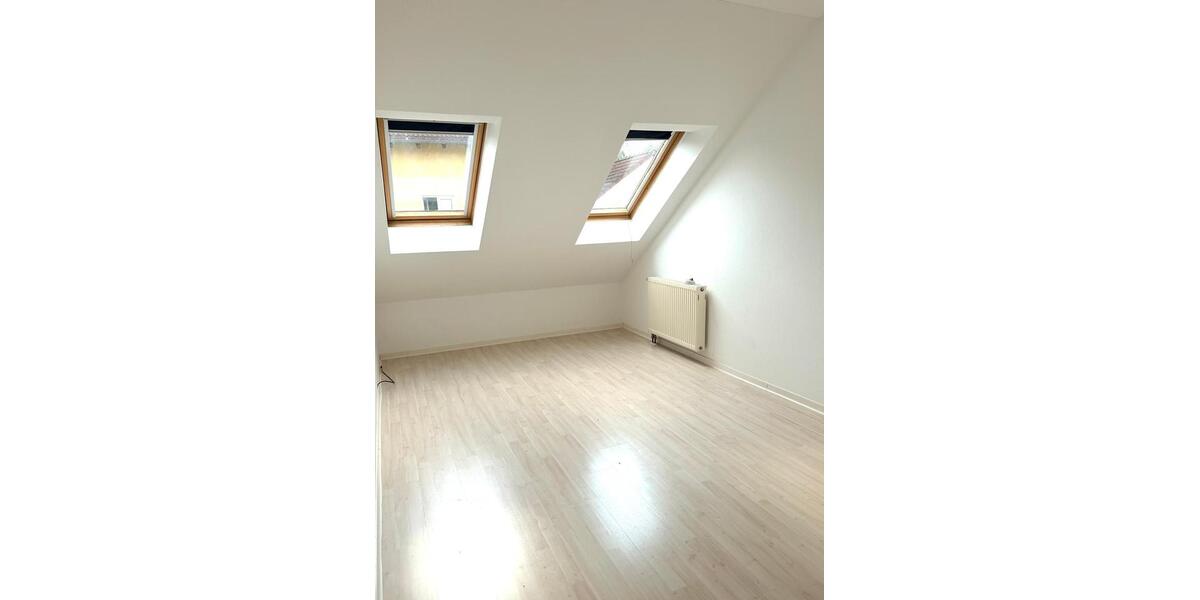 Dachgeschoßwohnung Menden (Sauerland) Bösperde - 4 Zimmer, 84 m&sup2;, 785&euro; | Angebot:27618458