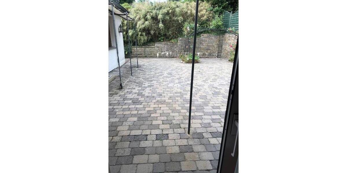 Einfamilienhaus Witten - 8 Zimmer, 250 m&sup2;, 2.000&euro; | Angebot:25392381