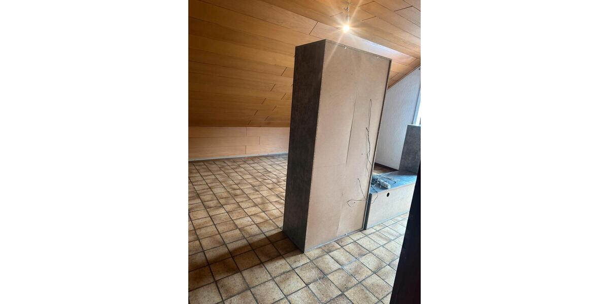 Dachgeschoßwohnung Werdohl - 4 Zimmer, 80 m&sup2;, 650&euro; | Angebot:27566189