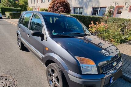 Ford Fusion 151.800 km 2.550 &euro; Dortmund 44263