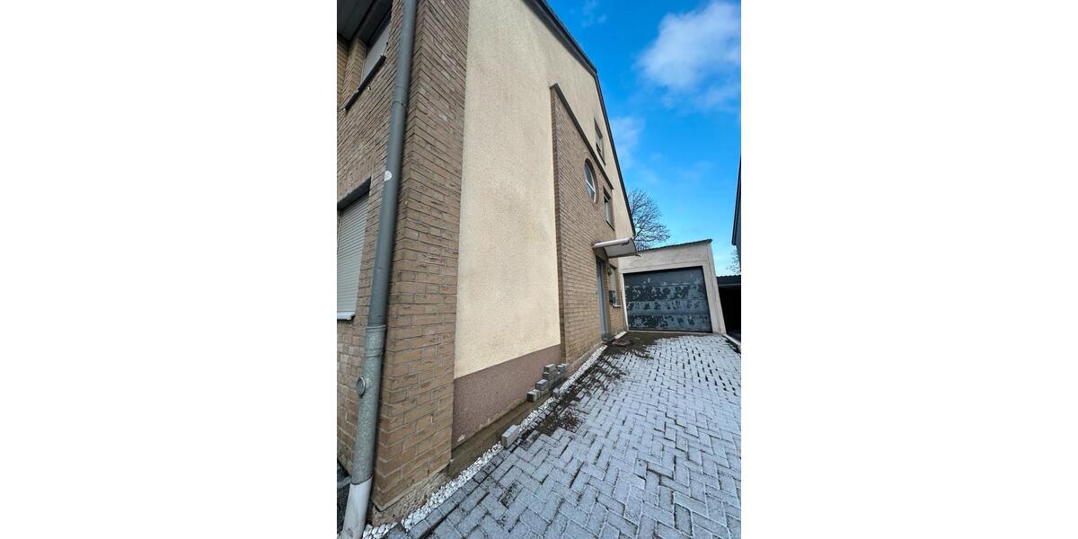 Reihenhaus Bochum Günnigfeld - 8 Zimmer, 225 m&sup2;, 610.000&euro; | Angebot:25793020