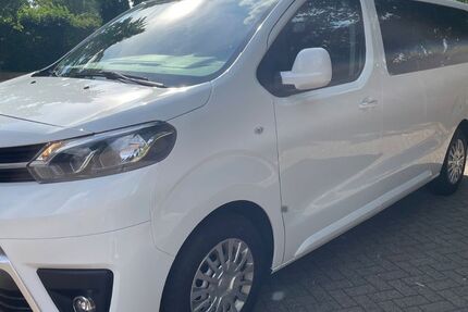 Toyota Proace (Verso) 68.000 km 25.990 &euro; Bergkamen 59192