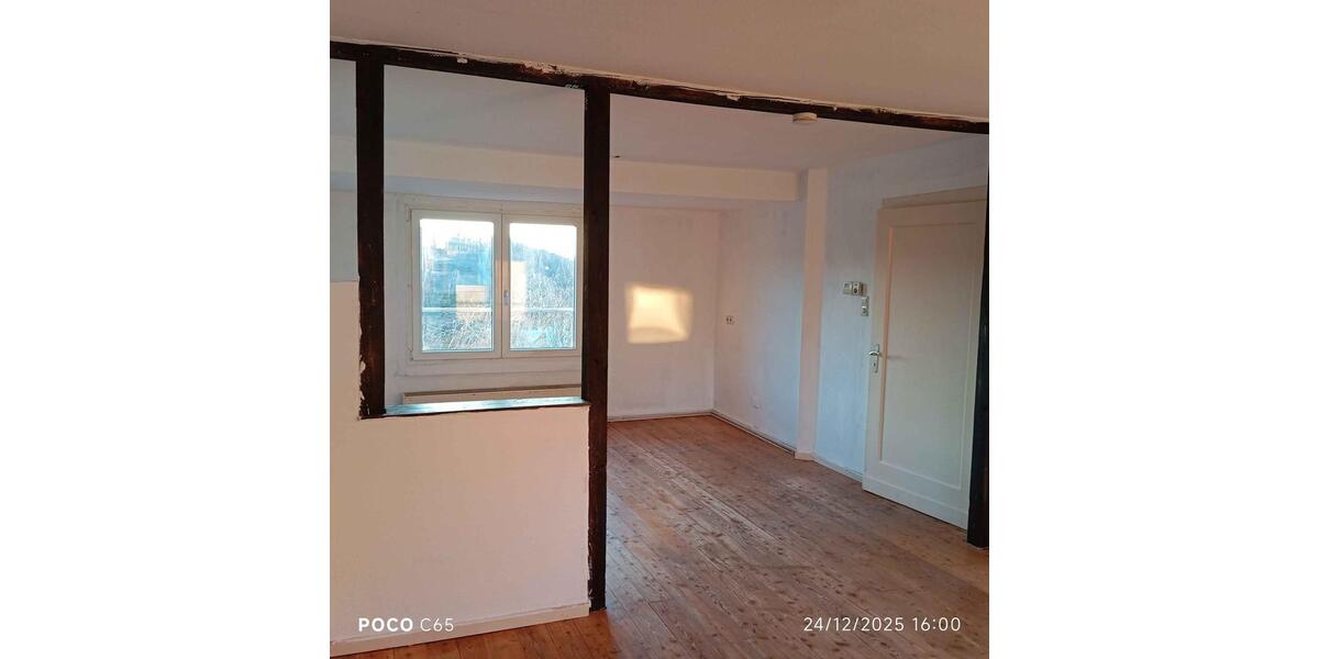 Dachgeschoßwohnung Lüdenscheid Staberg - 2 Zimmer, 58 m&sup2;, 450&euro; | Angebot:24843181